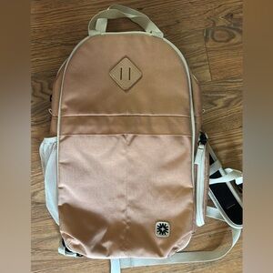 Walker Family Goods peach Valley Pack